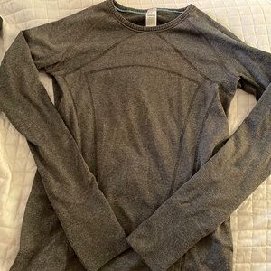 Ivivva long sleeve